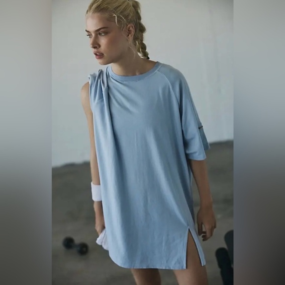 NWT Free People Movement XS Hot Shot Tunic Tee in Steel Blue Oversized New